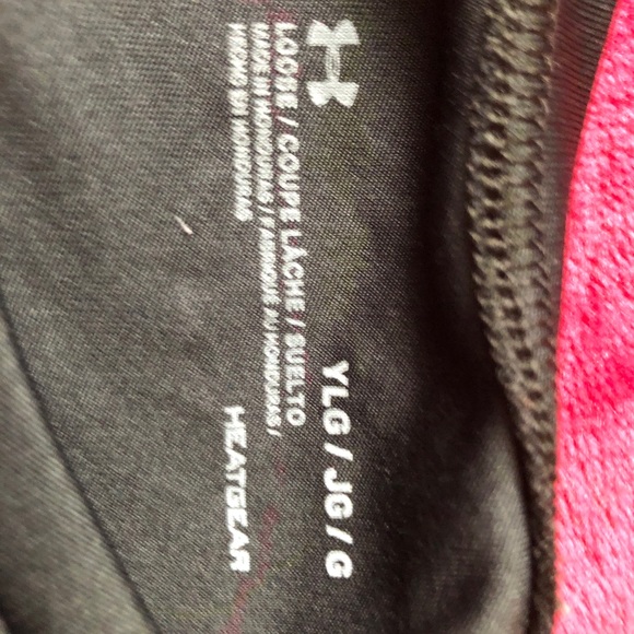 black under armour tee - Picture 2 of 2